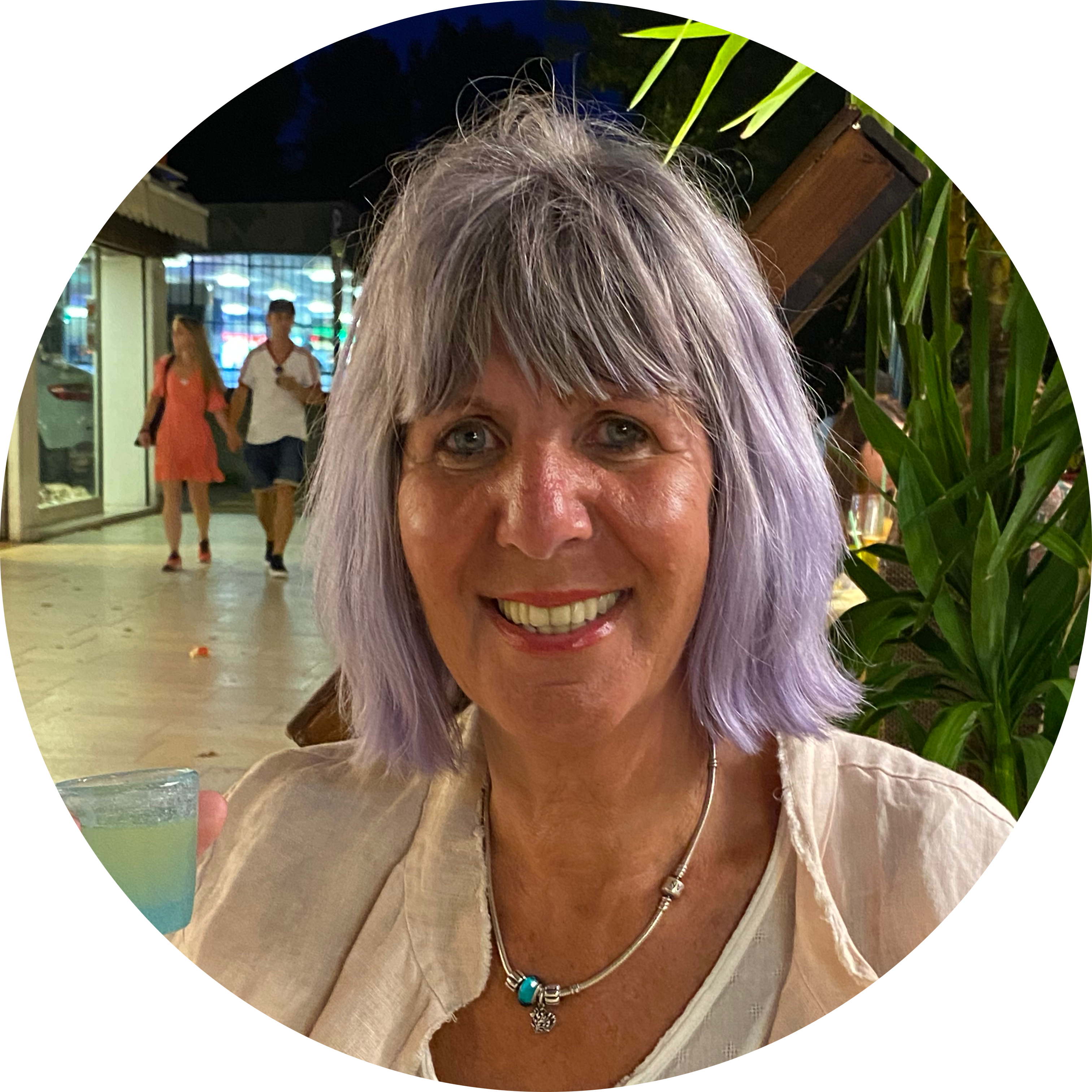 Go to the profile of Carol