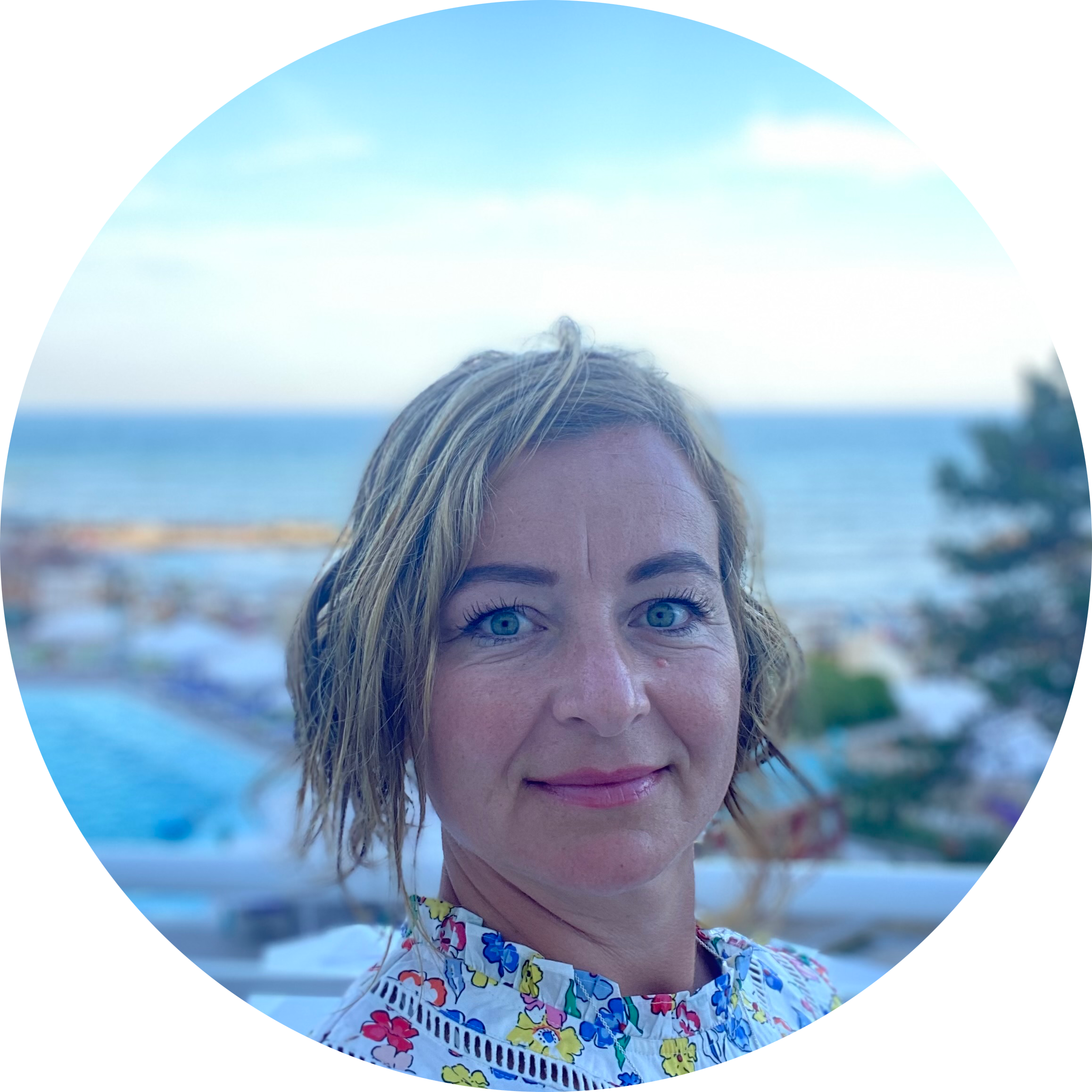 Go to the profile of Ana Tomsa