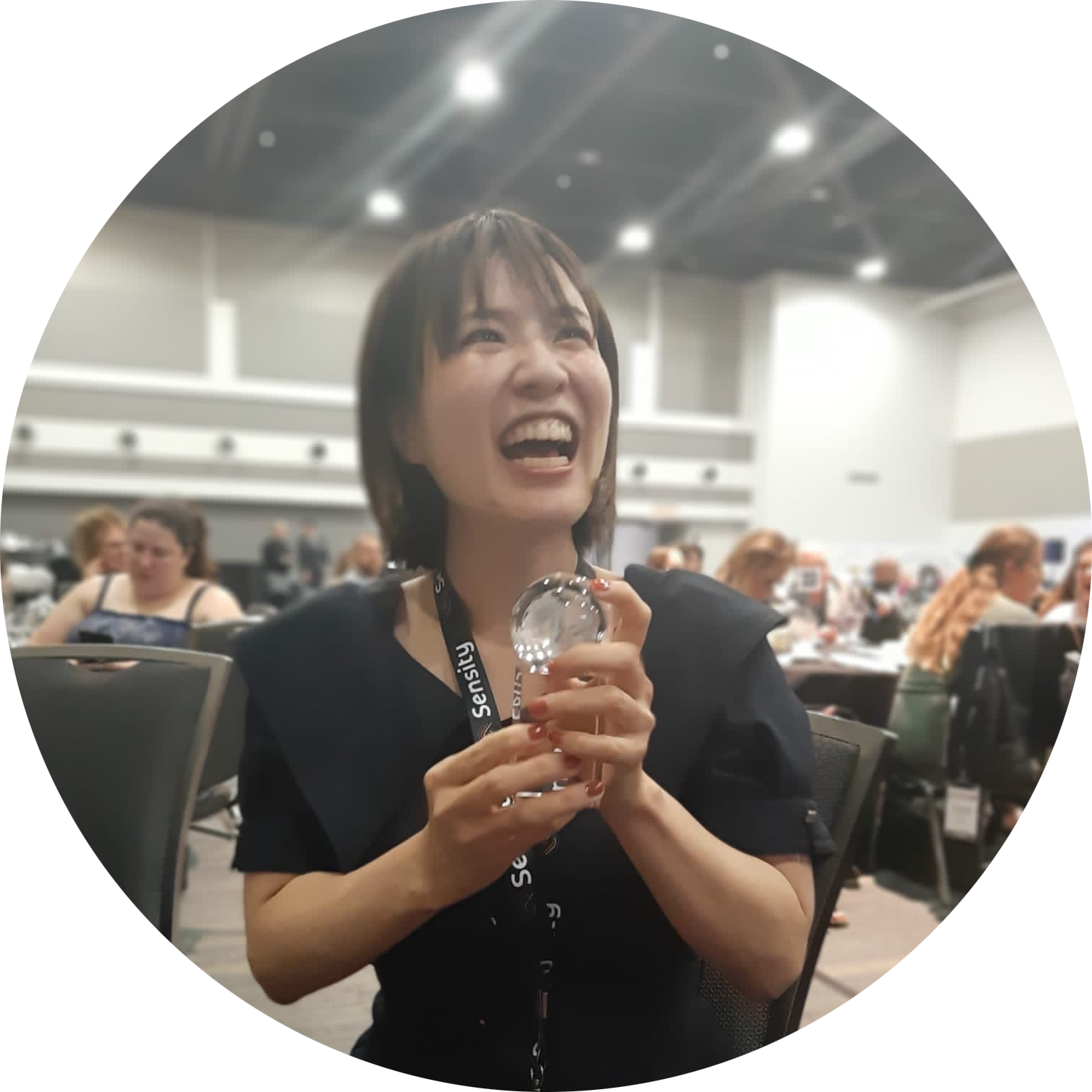 Go to the profile of Asako Kawahara