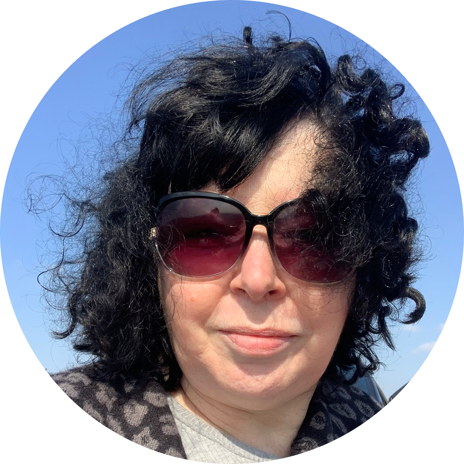 Go to the profile of Caroline Peaty